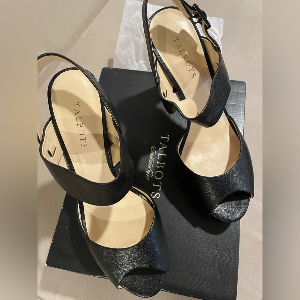 Talbots Black Leather Platform Sandal Size 10